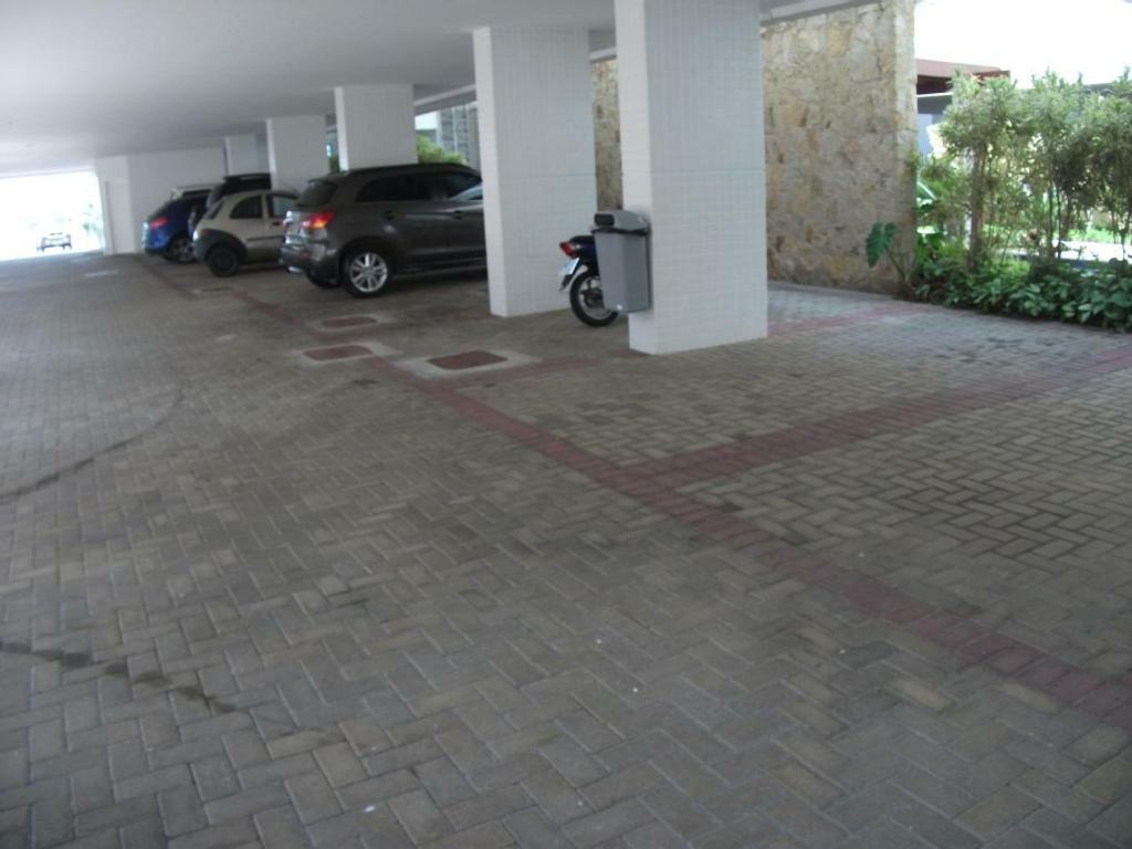 Mandai Lateral Apartamento